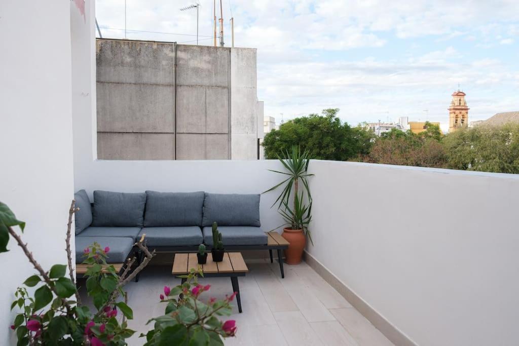 Atico Exclusivo Con Terraza En Santa Catalina Apartment Seville Exterior photo